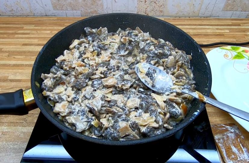 Как приготовить сморчки грибы вкусно на сковороде. Сморчки со сливками.